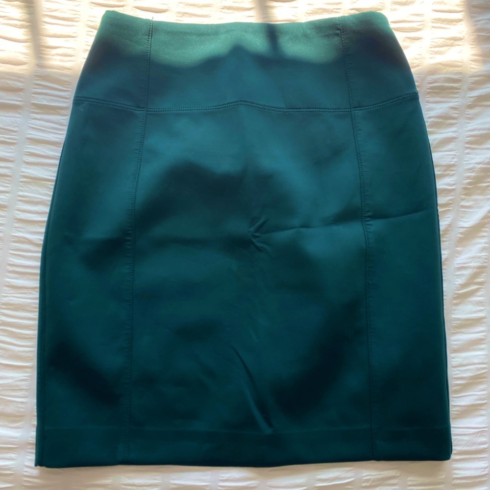 Lululemon pencil skirt - forest green (discontinued color)